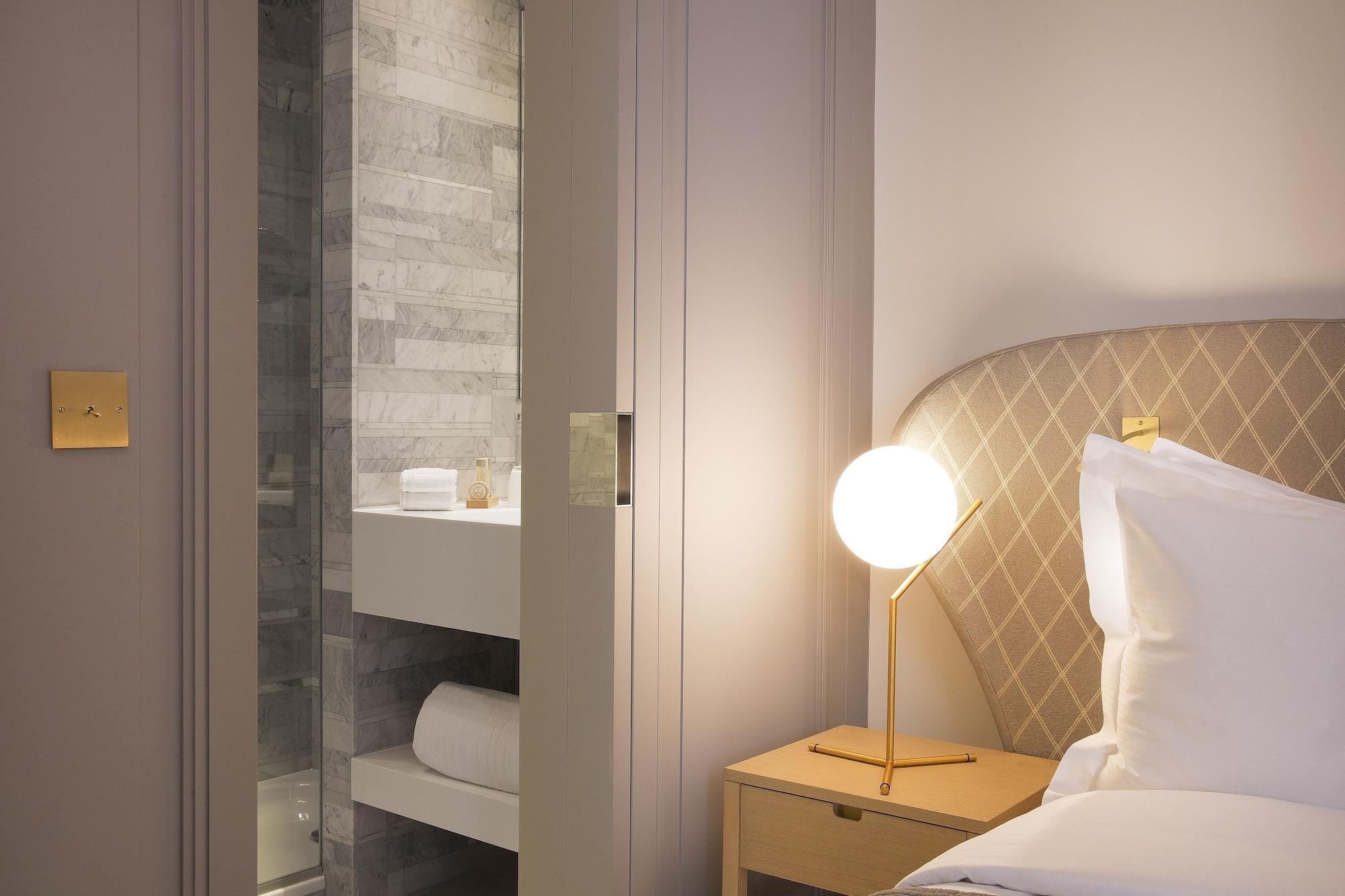 Hotel Le Marianne Париж Екстериор снимка