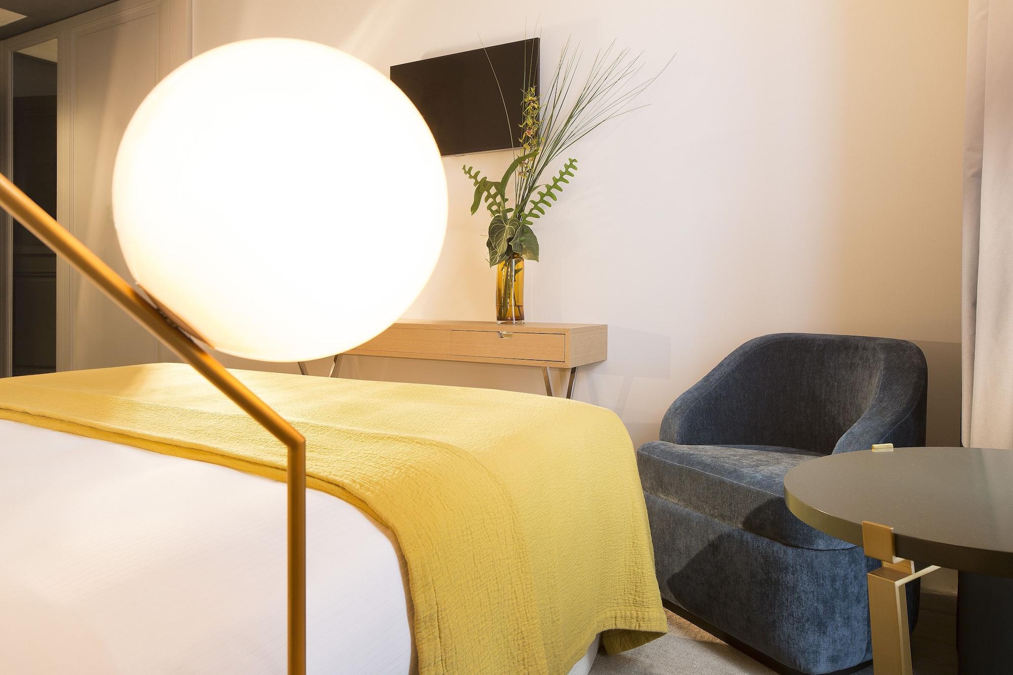 Hotel Le Marianne Париж Екстериор снимка