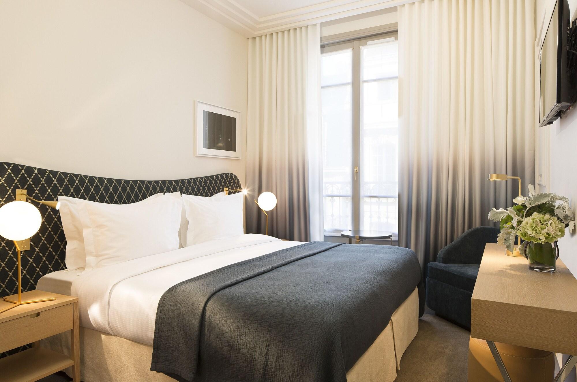 Hotel Le Marianne Париж Екстериор снимка