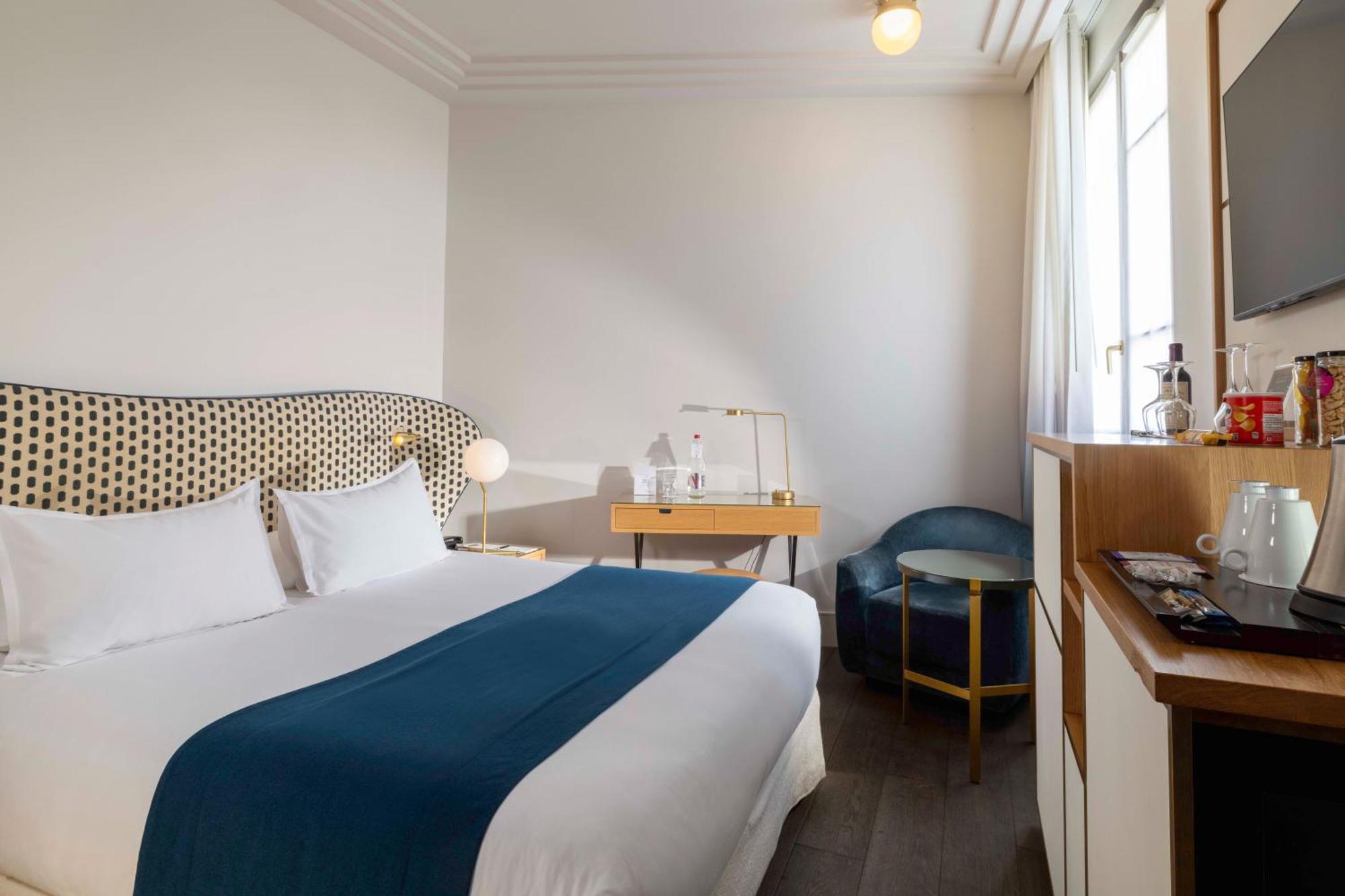 Hotel Le Marianne Париж Екстериор снимка