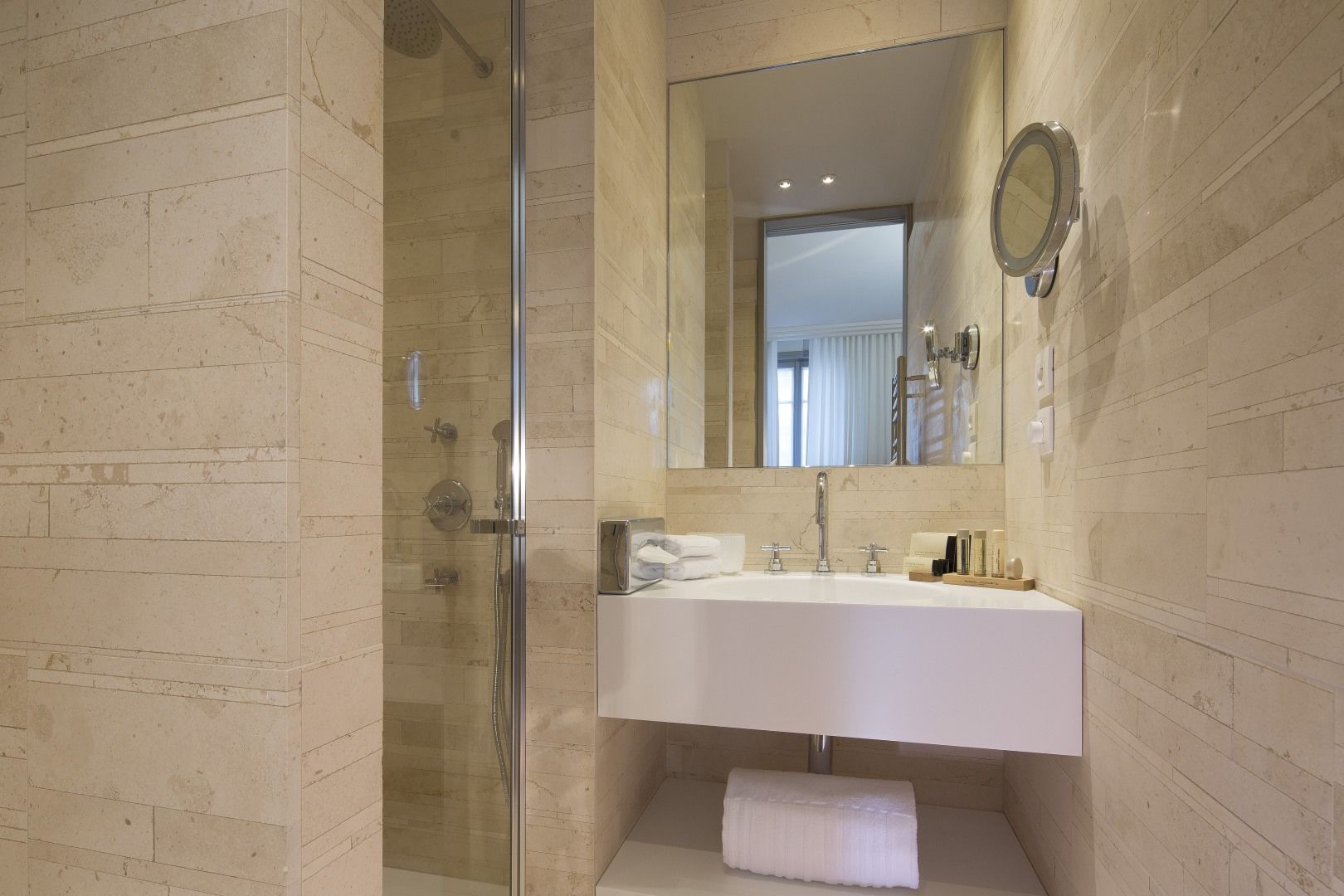 Hotel Le Marianne Париж Екстериор снимка