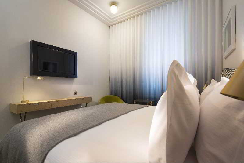 Hotel Le Marianne Париж Екстериор снимка