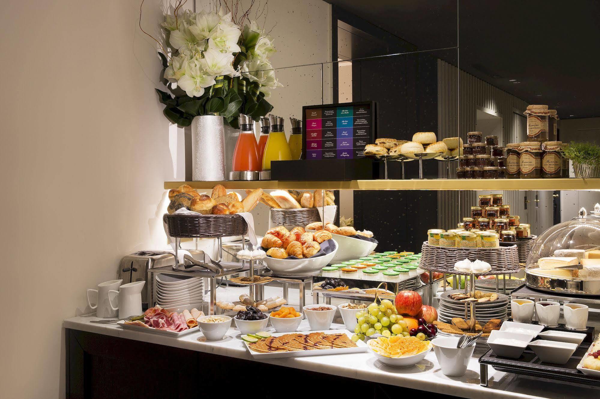 Hotel Le Marianne Париж Екстериор снимка
