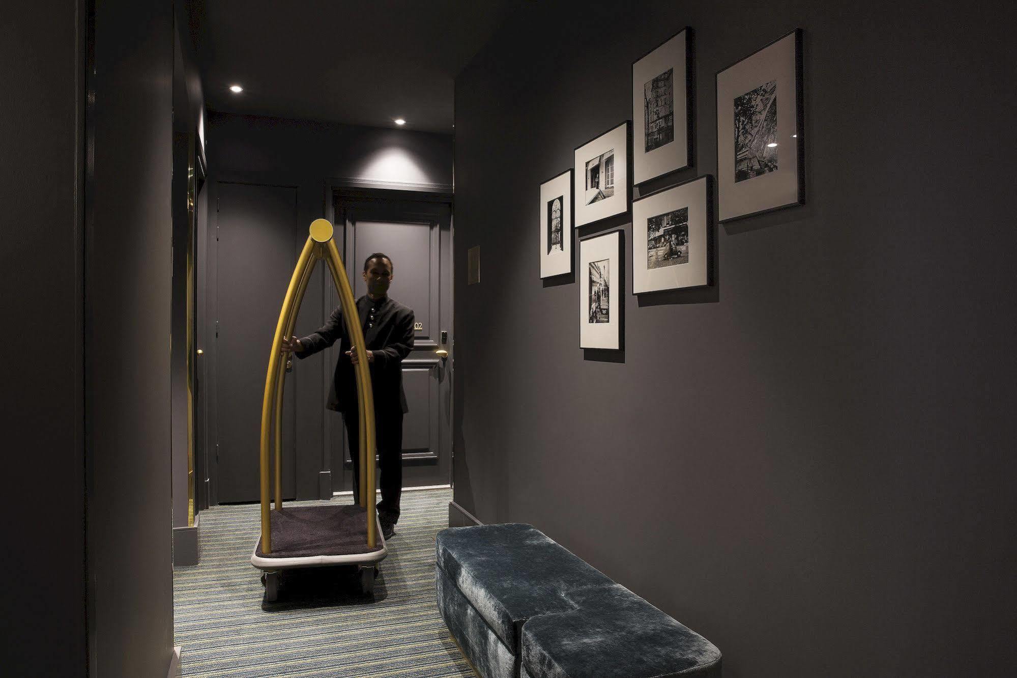Hotel Le Marianne Париж Екстериор снимка