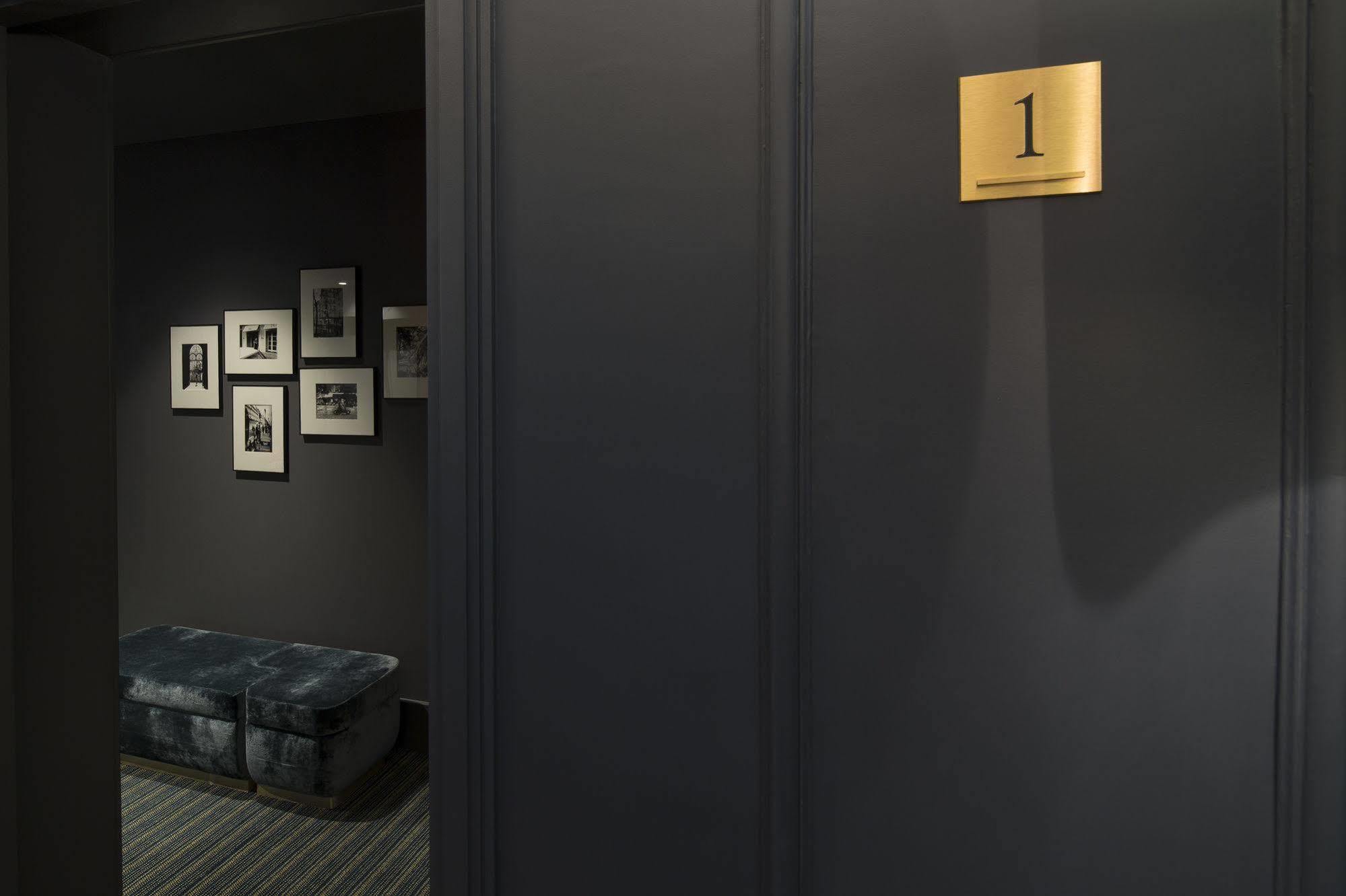 Hotel Le Marianne Париж Екстериор снимка